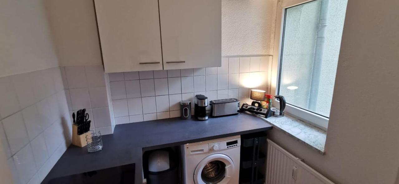 Appartamento Modern Living In A Perfect Location Essen Esterno foto